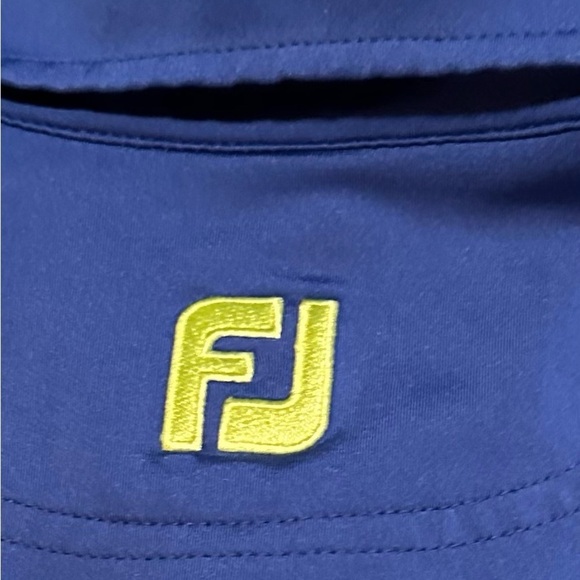 FootJoy Blue and Gray Men's Size Medium Polo Shirt EUC - Picture 4 of 6